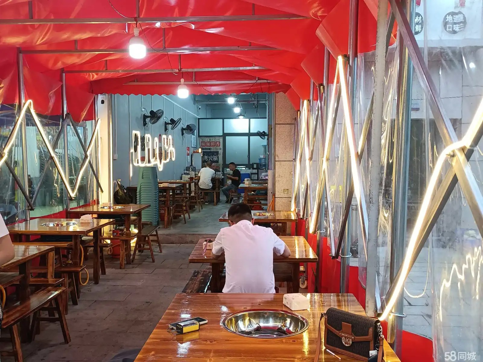 （转让）火热营业中临街门面转让